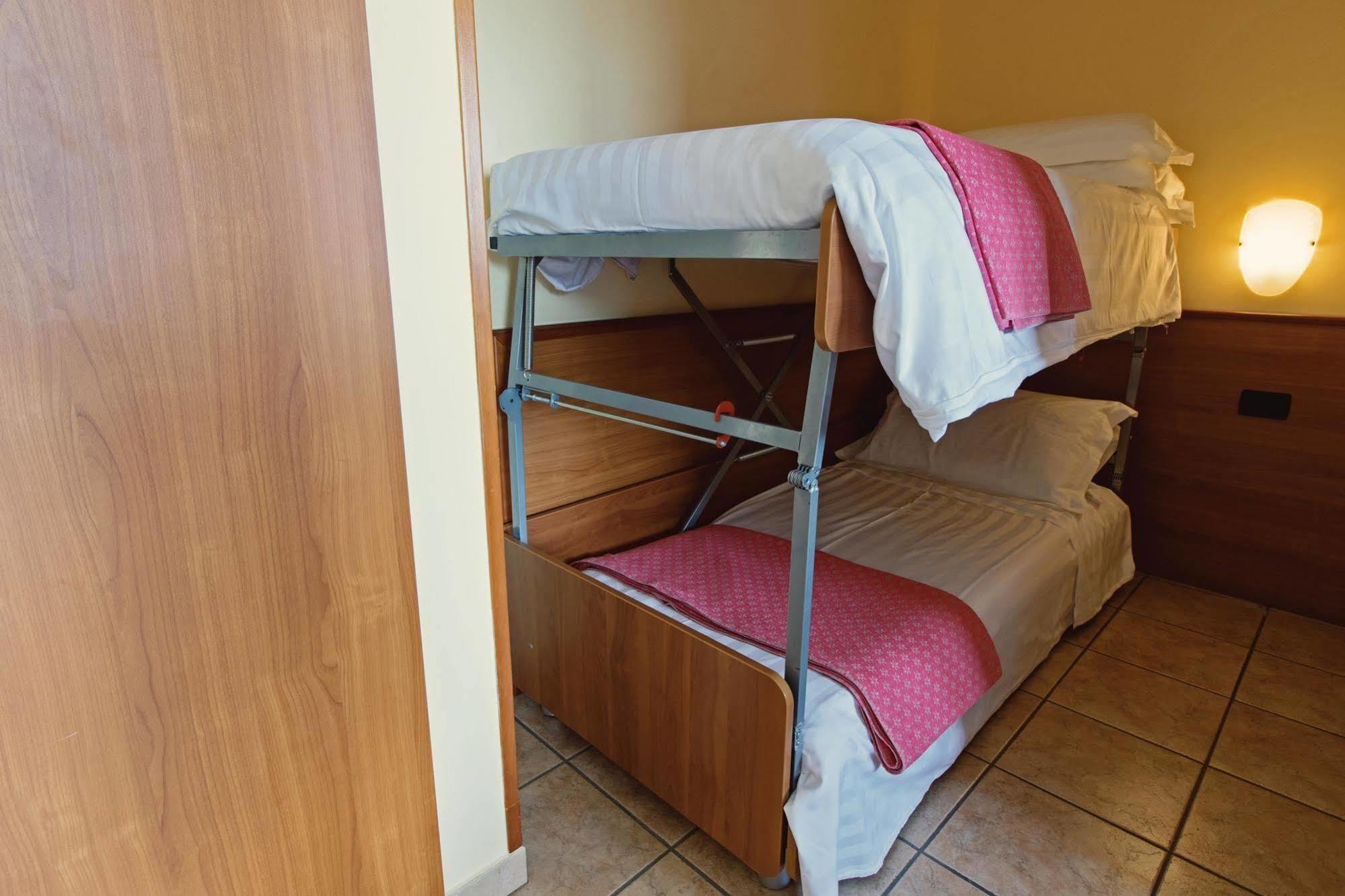 Albergo Moderno & Spa Fuipiano Valle Imagna Eksteriør bilde