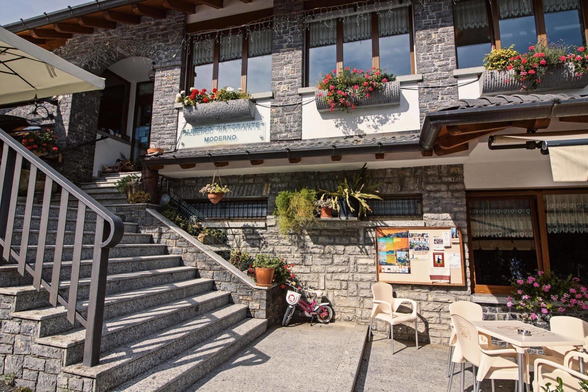 Albergo Moderno & Spa Fuipiano Valle Imagna Eksteriør bilde